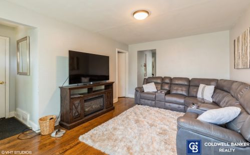 29 103rd Pl, Chicago, IL 60628-2727