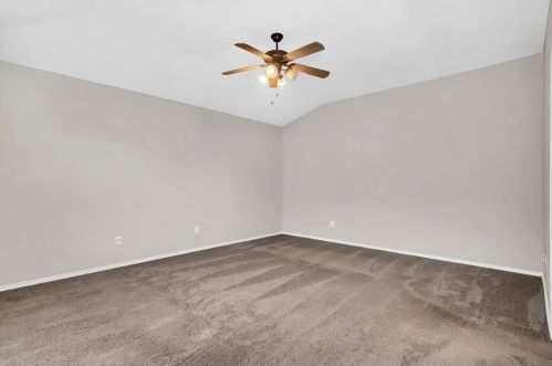 5712 Country Valley Ln, Fort Worth TX  76179-7361 exterior