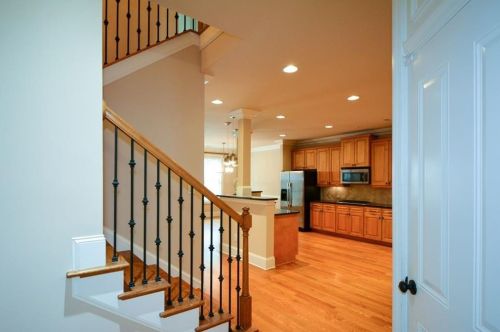 7880 Glisten Ave, Atlanta GA  30328-2465 exterior