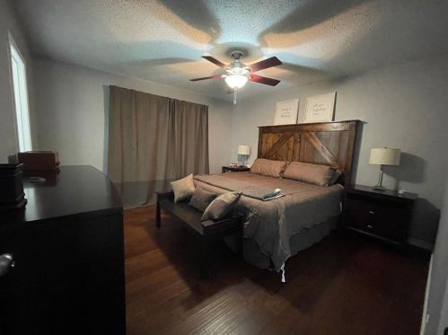 717 Kingsbridge Dr, Garland TX 75040-3515 exterior