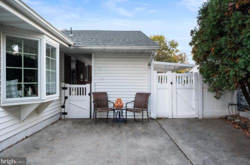 236 Memorial Ave, Haddonfield NJ 08033-2952 exterior