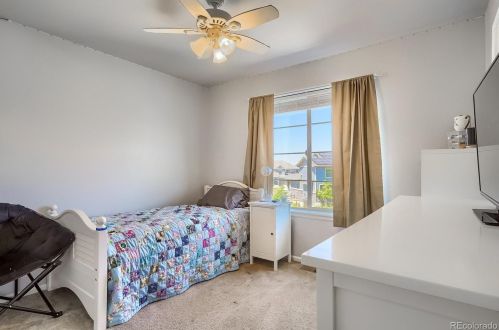 26840 Roxbury Pl, Denver CO  80016-7527 exterior