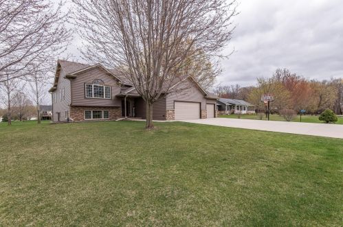 60930 253rd Ave, Mantorville, MN 55955-8103