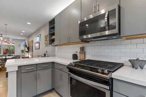 3213 Aldwyche Dr, Austin TX  78704 exterior