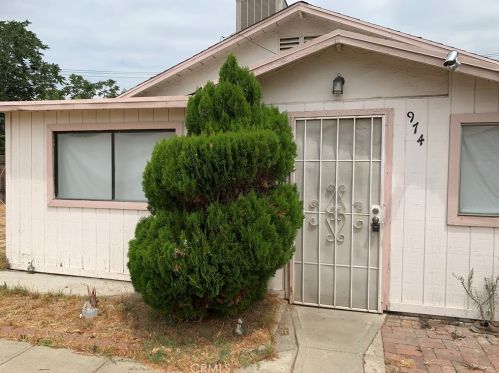 974 Sperry Dr, Colton, CA 92324-2649