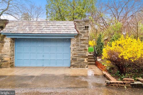 426 Durham St, Philadelphia PA  19119-1222 exterior