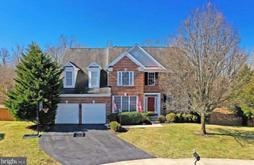 9033 Paddington Ct, Bristow, VA 20136-5772