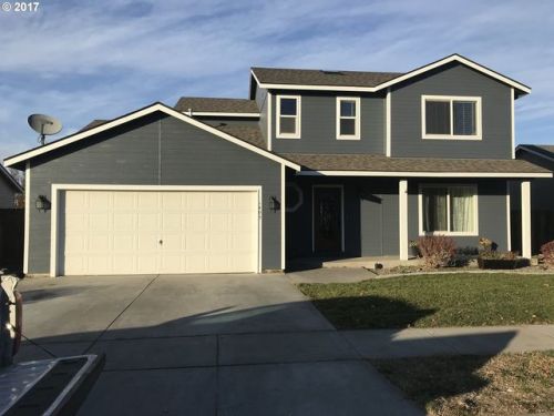 1405 Gladys Dr, Hermiston OR  97838-2184 exterior