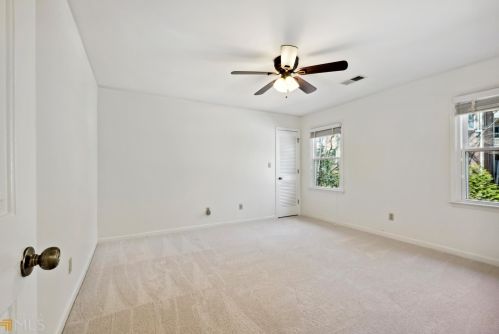 390 Forest Valley Ct, Atlanta GA  30342-2353 exterior