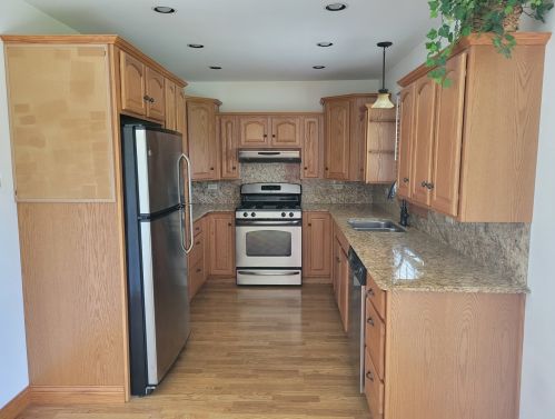 834 Chelsea St, Mokena, IL 60451-1947