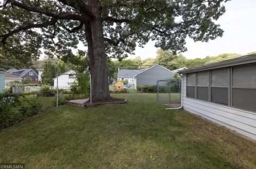 1391 Alaska Ave, Saint Paul MN  55116-2339 exterior