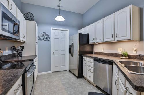 7263 English Dr, Cincinnati OH  45244-3147 exterior