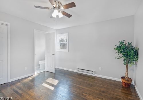 30 Lincoln Trl, Hopatcong NJ  07843-1548 exterior