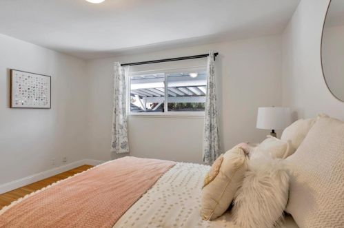 1924 Marineview Dr, San Leandro CA 94577-5315 exterior