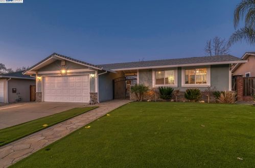 728 Catalina Dr, Livermore, CA 94550-5827