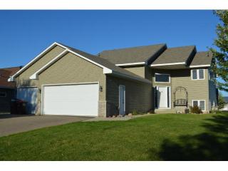 4198 Starling Dr, Hastings, MN 55033-4064