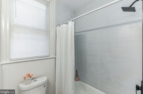 5131 F St, Philadelphia PA 19134-1224 exterior