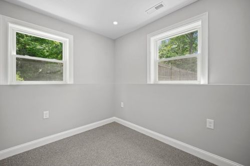 8 Clay St, Hopkinton RI  02804-1602 exterior