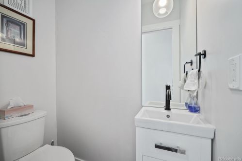 2115 Harlan St, Denver CO  80214-1147 exterior