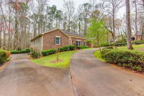 1883 Miniball Rdg, Marietta, GA 30064-3824