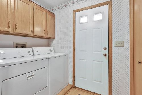 1435 Idaho Ave, Saint Paul MN  55106-1228 exterior