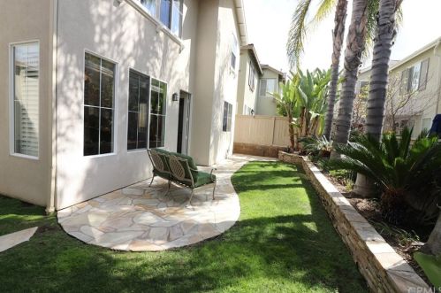 162 Kingswood, Irvine CA  92620-0298 exterior