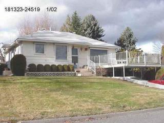 214 26th Ave, Yakima, WA 98902-2317