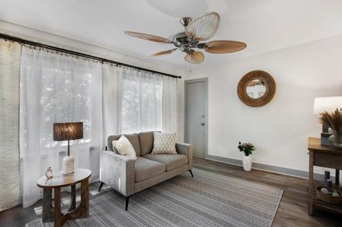 178 Barone Pl, Atlanta GA  30327-1073 exterior
