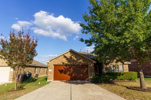 1207 Cherrywood, Uhland TX  78640-5747 exterior