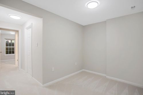 13761 Avonshire Dr, Silver Spring MD 20904-6707 exterior