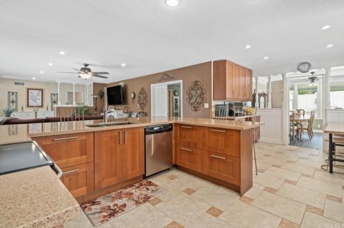 2321 Daventry Rd, Riverside CA  92506-1531 exterior