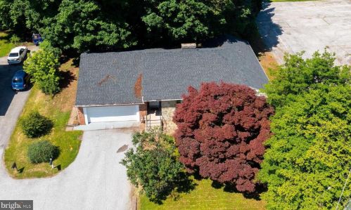 42 Mount Zion Rd, York, PA 17402-2601