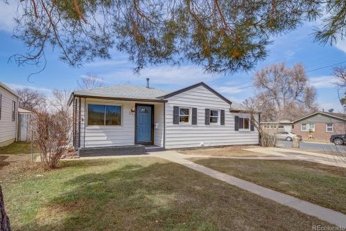 1793 Jamaica St, Denver, CO 80010-2414