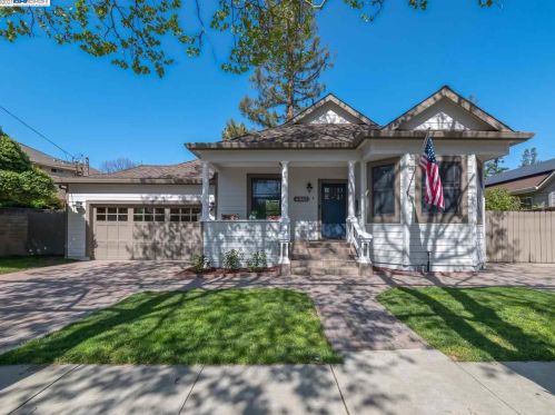 4463 Pleasanton Ave, Pleasanton, CA 94566-6566
