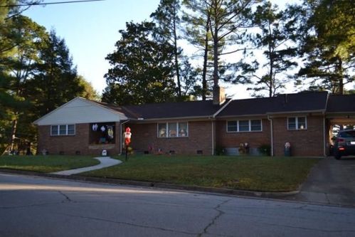 180 Confederate Ave, Danville, VA 24541-3202