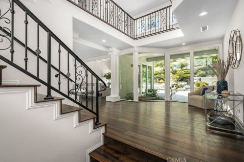 10228 Overhill Dr, Santa Ana CA  92705-1595 exterior