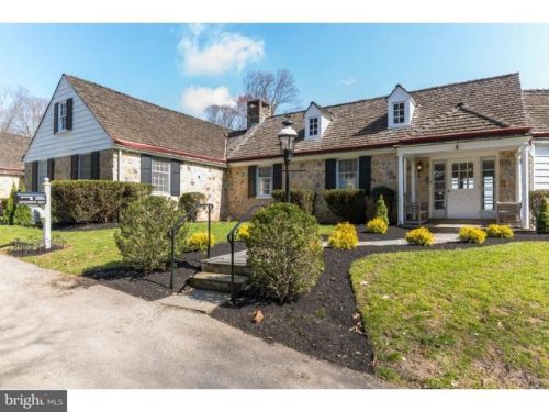 1951 Providence Rd, Media PA  19063-3505 exterior