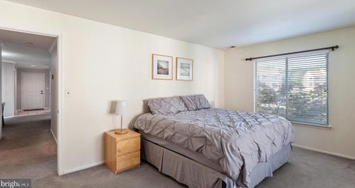 363 Silvia St, Trenton NJ 08628-3237 exterior