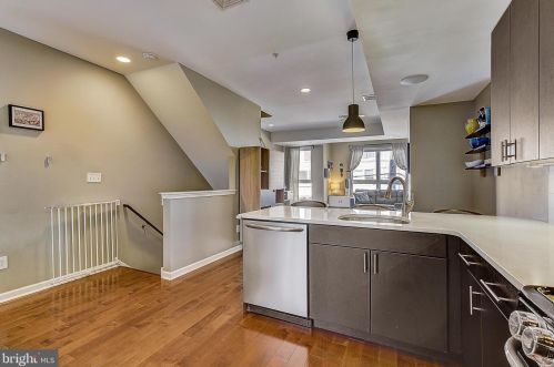 1333 Howard St, Philadelphia PA 19122-3209 exterior