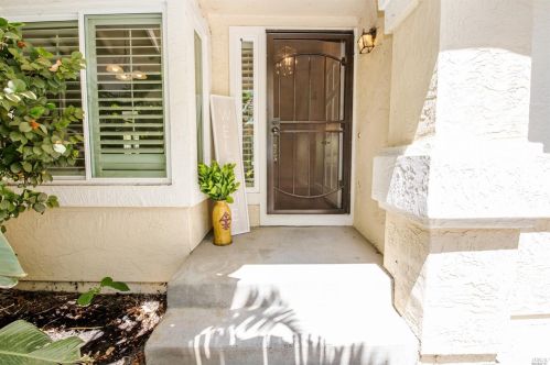 361 Kingsberry Cir, Vacaville, CA 95687-4306
