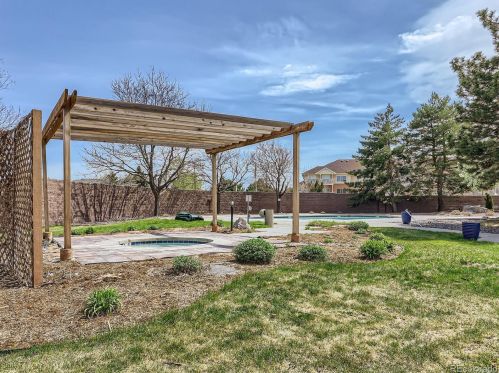 1011 Valentia St, Denver CO  80247-6812 exterior