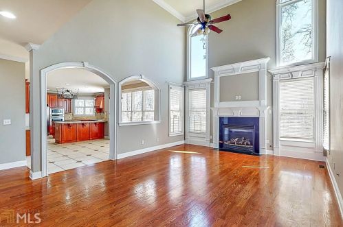 5135 Halcyon Dr, Atlanta GA  30349-1596 exterior