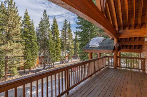 11799 Tundra Dr, Truckee CA  96161-6146 exterior