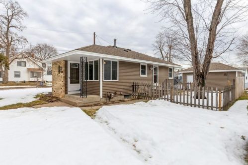 3958 Xenia Ave, Minneapolis, MN 55422-1968