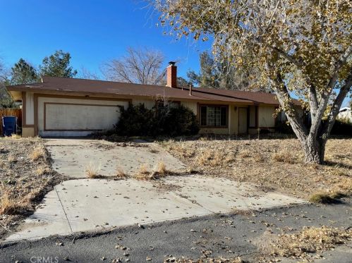 36915 95th St, Juniper Hills, CA 93543-1929