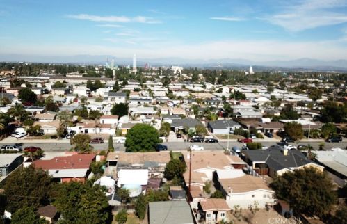 3139 Tyler Ave, Anaheim CA  92801-6039 exterior