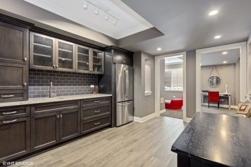 26 Golf Ave, Willowbrook IL  exterior