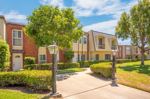730 Fairhaven St, Anaheim CA  92801-4002 exterior