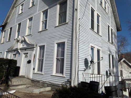 291 Elizabeth St, Derby CT  06418-1515 exterior