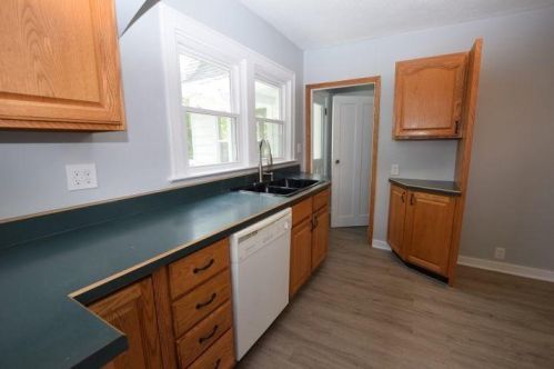 252 Circle Dr, Springfield OH  45503-3300 exterior
